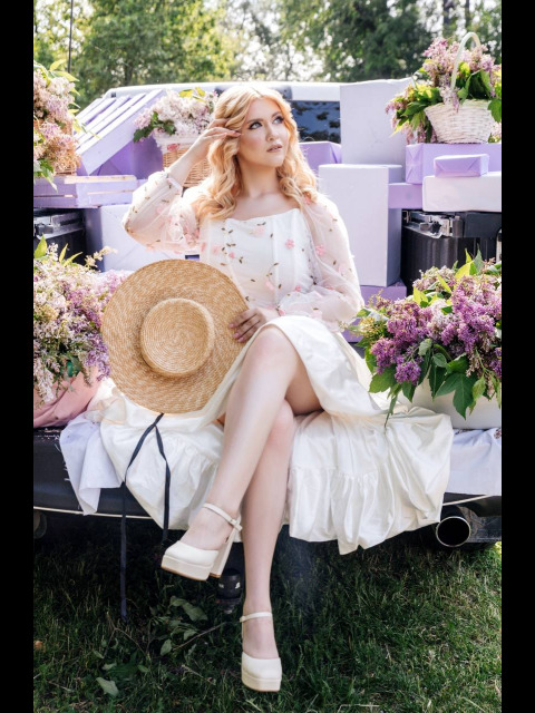 Проститука Питера Жанна