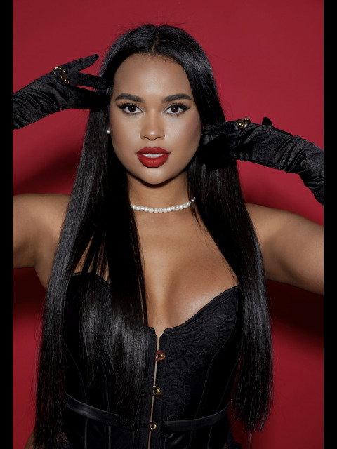 Проститука Питера Нина